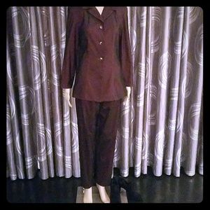 MONTAGE 2 Piece Pant Suit